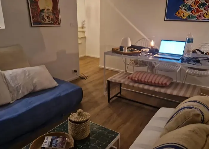 Semesterbostad House 100 Meters From The Marina di Ragusa