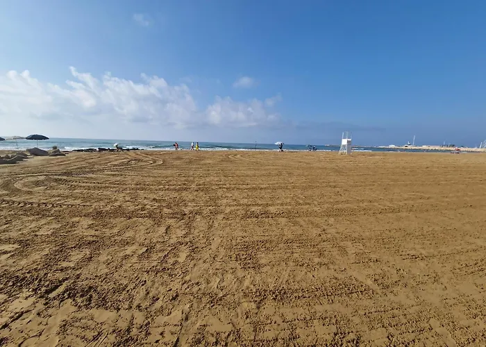 Semesterbostad House 100 Meters From The Marina di Ragusa